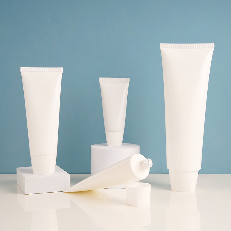 Impressão personalizada de embalagem PE vazia PA de embalagem cosmética limpador facial pendurar creme creme creme de protetor solar com tampa de parafuso